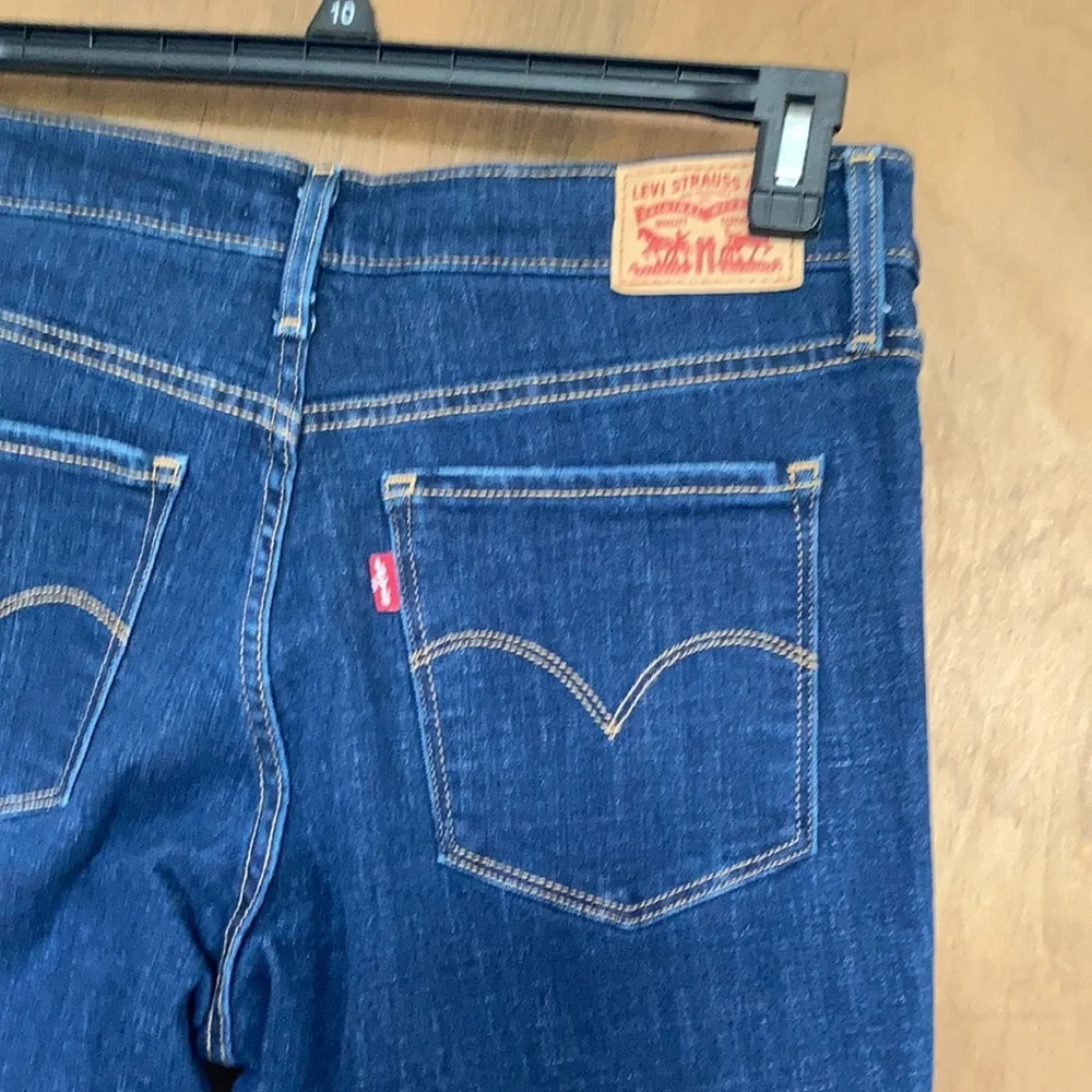 Levi’s 311 shaping skinny distressed jean with stretch size 30